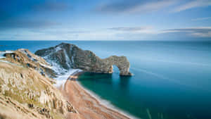 Serene Blue Coastal Arch Wallpaper