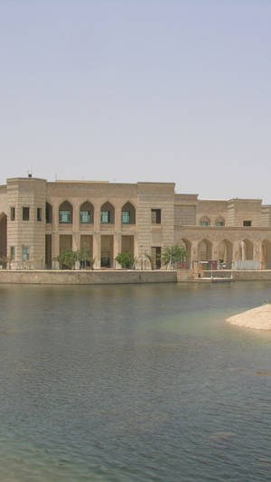 Serene Dusk At A Palace In Baghdad Wallpaper