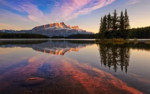 Serene Glacial Lake At Dawn Wallpaper