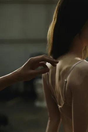 Sexy Female Back Wallpaper