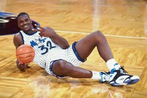 Shaq Reclining Court Pose Wallpaper