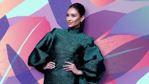 Shay Mitchell Green Dress Geometric Background Wallpaper