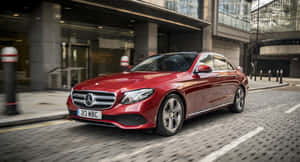 Shiny Red Mercedes Benz Clase E Wallpaper