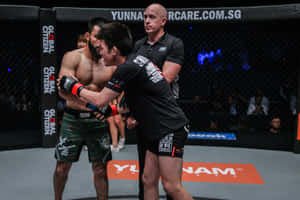 Shinya Aoki Hugging Opponent Before Game Wallpaper