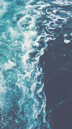 Shoreline And Water Aesthetic Wallpaper