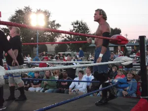 Sid Vicious Inside The Ring At Outdoor Venue Wallpaper