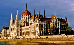 Side-angle Shot Hungarian Parliament Buildings Wallpaper
