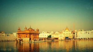 Sikhism Believers Congregating The Golden Temple Hd Wallpaper