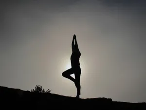Silhouette Yoga Pose Sunset Wallpaper