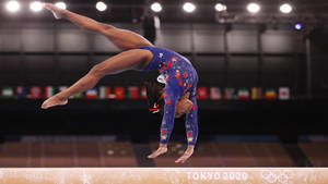 Simon Biles Back Flip Wallpaper