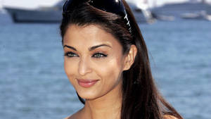 Simple Beauty Aishwarya Rai Wallpaper