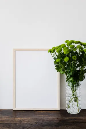 Simple Clean Blank Frame Wallpaper