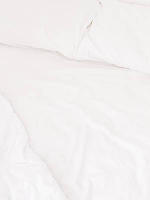 Simple White Aesthetic Empty Bed Wallpaper