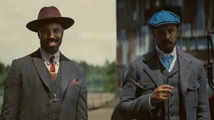 Sinners In Vintage Attire Wallpaper