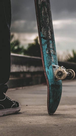 Skater Boy Aesthetic Skate Shot Wallpaper