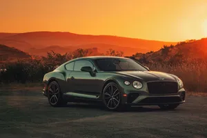 Sleek And Luxurious Bentley Continental Gt Wallpaper