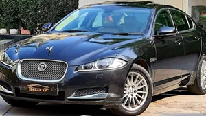 Sleek And Powerful 2021 Jaguar Xf Wallpaper
