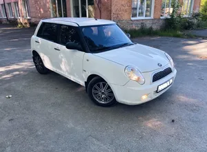 Sleek And Stylish Lifan 320 Wallpaper