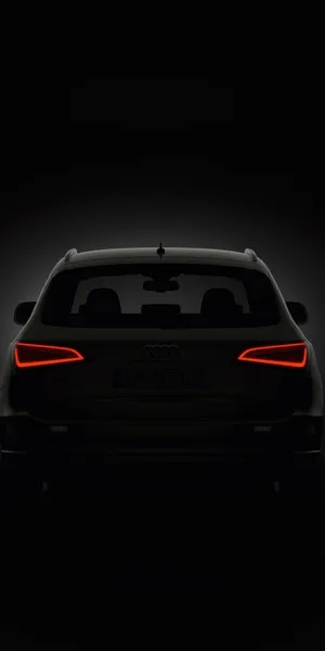 Sleek Audi Q5 In A Modern Urban Setting Wallpaper