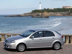 Sleek Daewoo Lacetti On The Prowl Wallpaper