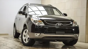 Sleek Hyundai Veracruz In Scenic Setting Wallpaper