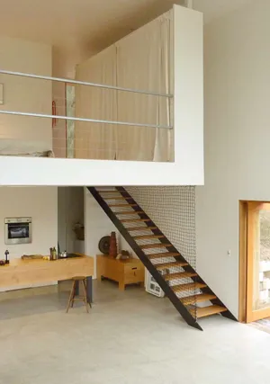 Sleek Minimalist Architecture Design Wallpaper