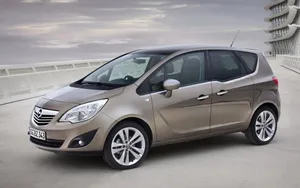 Sleek Opel Meriva Striding Forward Wallpaper