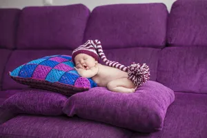 Sleep Baby Pictorial Wallpaper