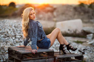 Slim Blonde Girl During Sunset Wallpaper