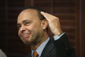 Smiling Luis Gutiérrez Wallpaper