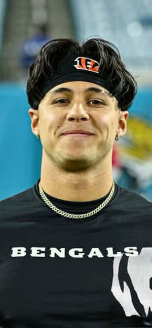 Smiling Manin Bengals T Shirt Wallpaper