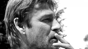 Smoking Sean Bean Greyscale Shot Wallpaper