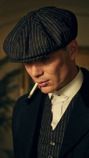 Smoking Thomas Of Peaky Blinders Wallpaper