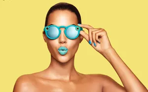 Snapchat Girl Blue Spectacles Wallpaper