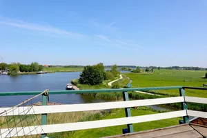 Sneek Waterway Scenic View Wallpaper