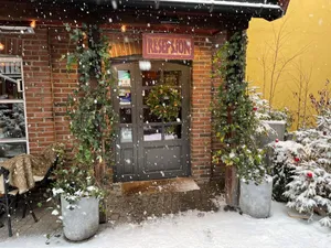 Snowy Entrance Lillehammer Restaurant.jpg Wallpaper