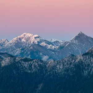 Snowy_ Mountain_ Peaks_at_ Twilight Wallpaper