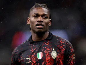 Soccer Playerin A C Milan Kit Wallpaper