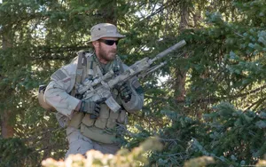 Soldierin Forest Camouflage Wallpaper