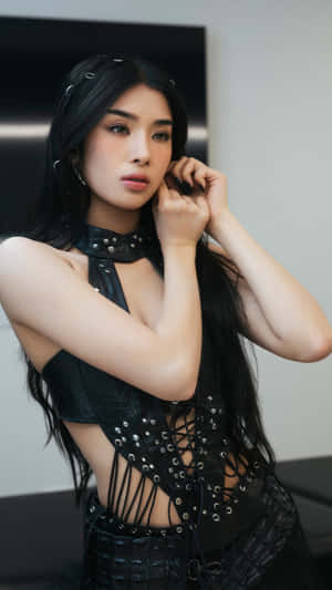 Sophia Katseye Fashion Style Wallpaper