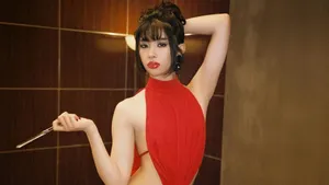 Sophia Katseye Fashion Style Wallpaper