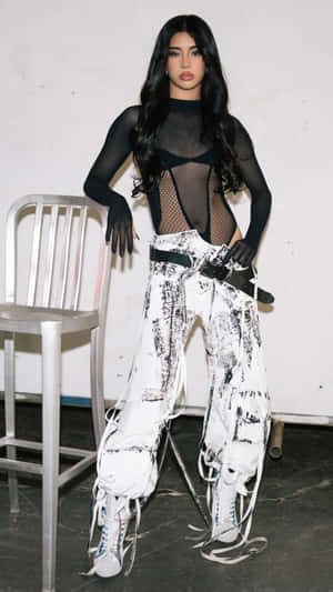 Sophia Katseye Fashion Style Wallpaper