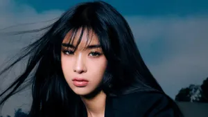 Sophia Katseye Style Icon Wallpaper