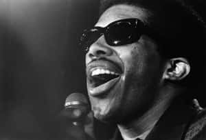 Soulful Singer Performance Ben E King Wallpaper