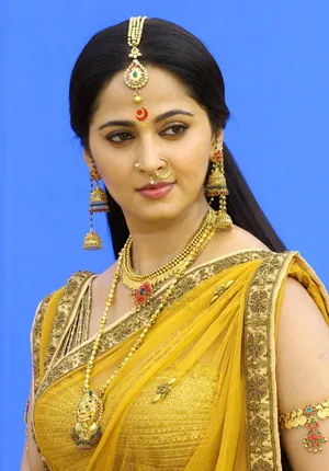 South Heroine Anushka Shetty Wallpaper