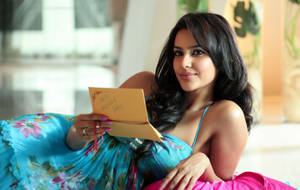 South Heroine Priya Anand Wallpaper