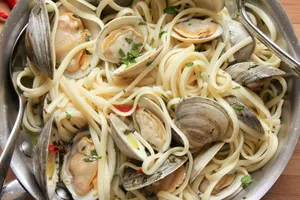 Spaghetti Alla Vongole Close Up Shot Wallpaper