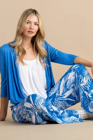 Spectacular Cobalt Blue Sky At Sunset Wallpaper