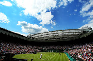 Spectacular Wimbledon Open Roof Stadium In Full Swing. Wallpaper