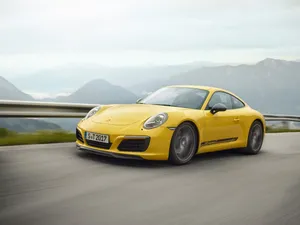 Spoil Yourself With A 4k Ultra Hd Porsche Wallpaper